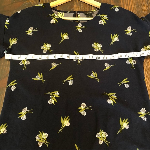 Ann Taylor Bell Sleeve Floral Boho Blouse Woman’s Oversized XS Navy Career Shirt - Picture 5 of 9